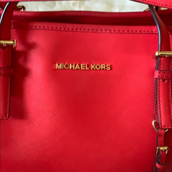 Authentic Micheal Kors red bag - Picture 4 of 8